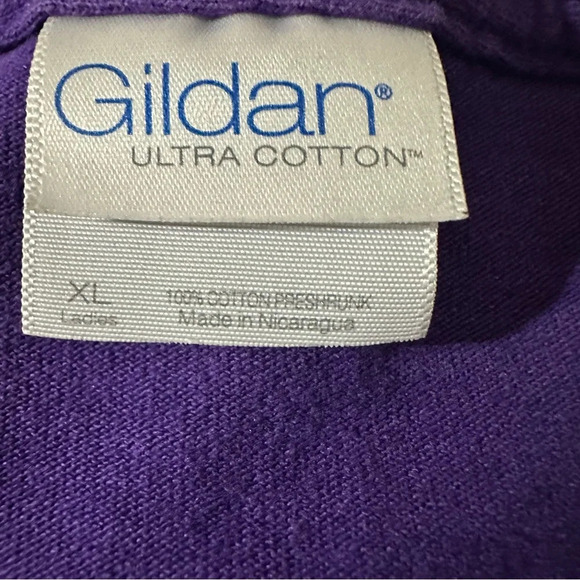Gildan women's XL Crazy Chicken Lady purple funny t-shirt - Picture 3 of 4